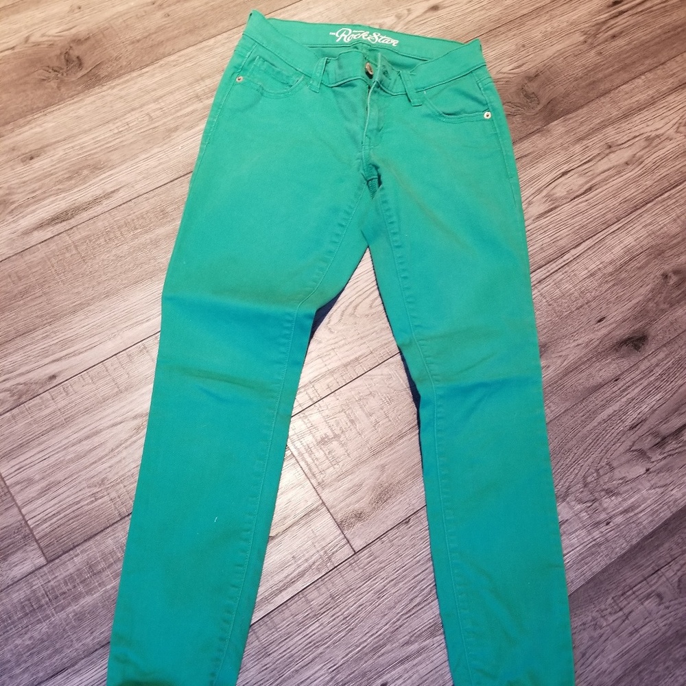 Green Old Navy pants
